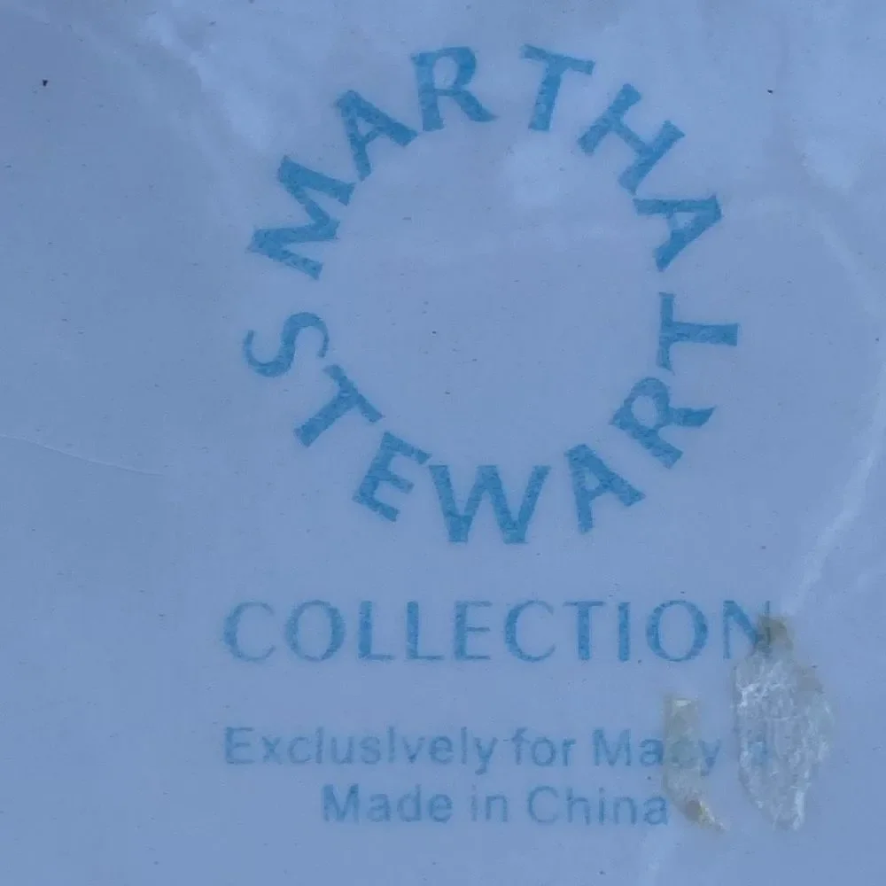 Martha Stewart GUC HTF Rare 2011 Apple Pattern 5780S 7 1/2- Inch Plates Set Of 4